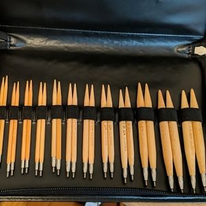 Bamboo interchangeable circular needles set